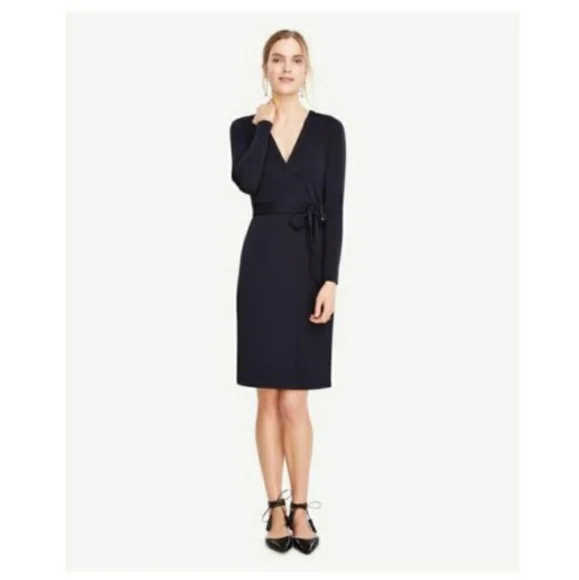 ANN TAYLOR Always On Wrap Dress Black 4 Petite ANN TAYLOR Always On Wrap Dress Black 4 Petite